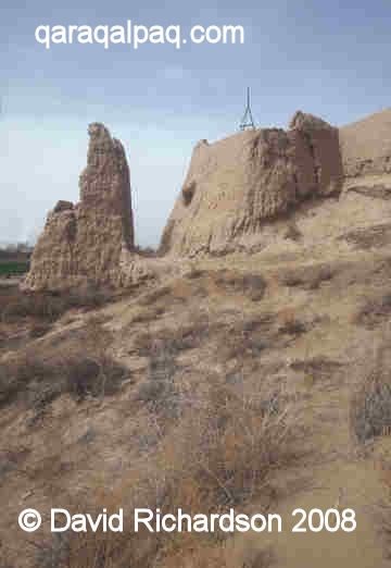 Double defensive towers Big Gu'ldu'rsin Qala
