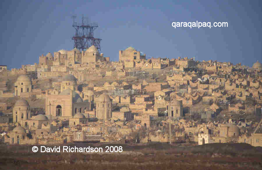 Mizdahkan necropolis at sunrise