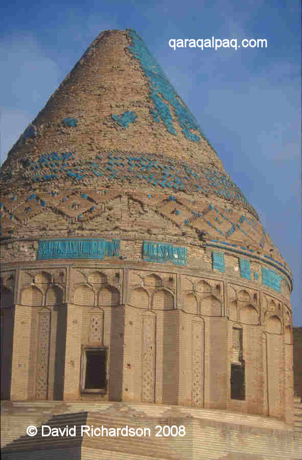 Drum and conical roof