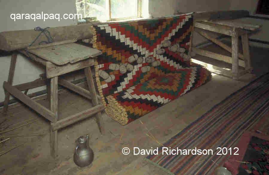 The jez shiy on the shiy a'gash