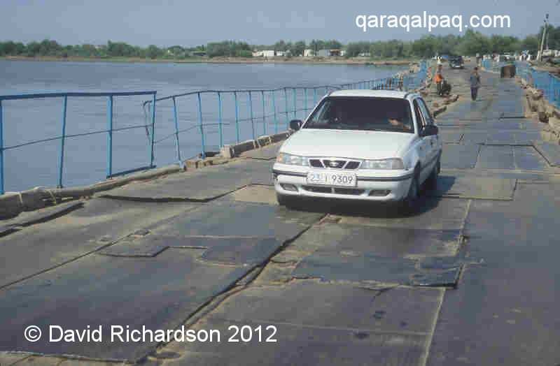 The Ma'n'git to Qipchaq pontoon bridge